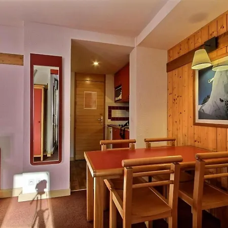 Studio-cabine 4 Pers, Proche Pistes Et Commerces, Balcon, Piscine, 3 Cristaux Paradiski - Fr-1-455-27 Apartment *